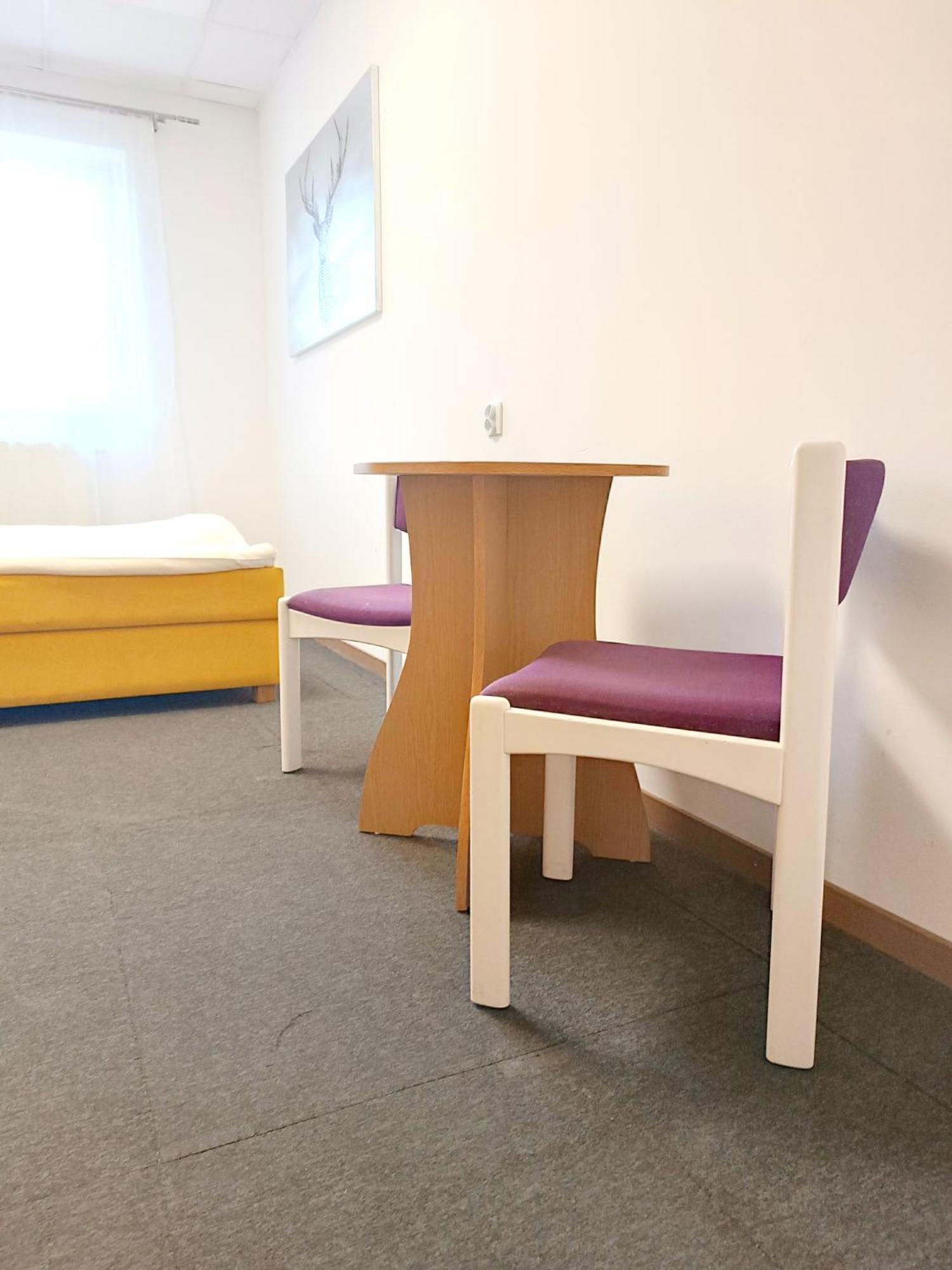Hostel Krosnienska 12 Зелена Гура Екстер'єр фото