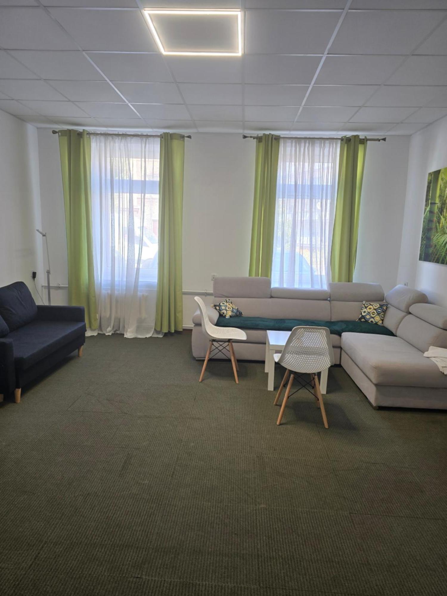 Hostel Krosnienska 12 Зелена Гура Екстер'єр фото